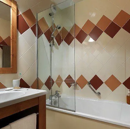 Maeva Le Schuss 2* ואל טורנס